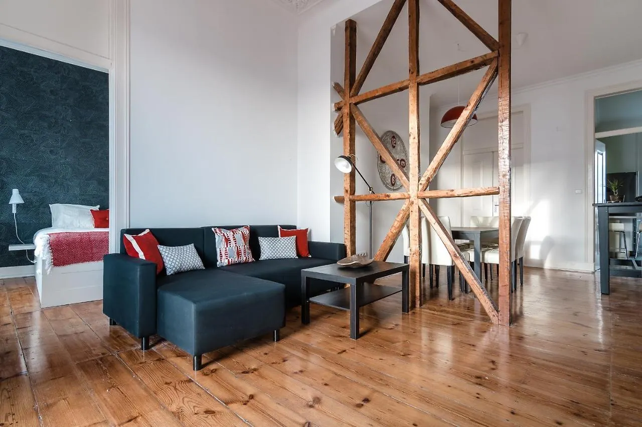 ליסבון Elegant 3 Bedroom Flat With View In Principe Real דירה