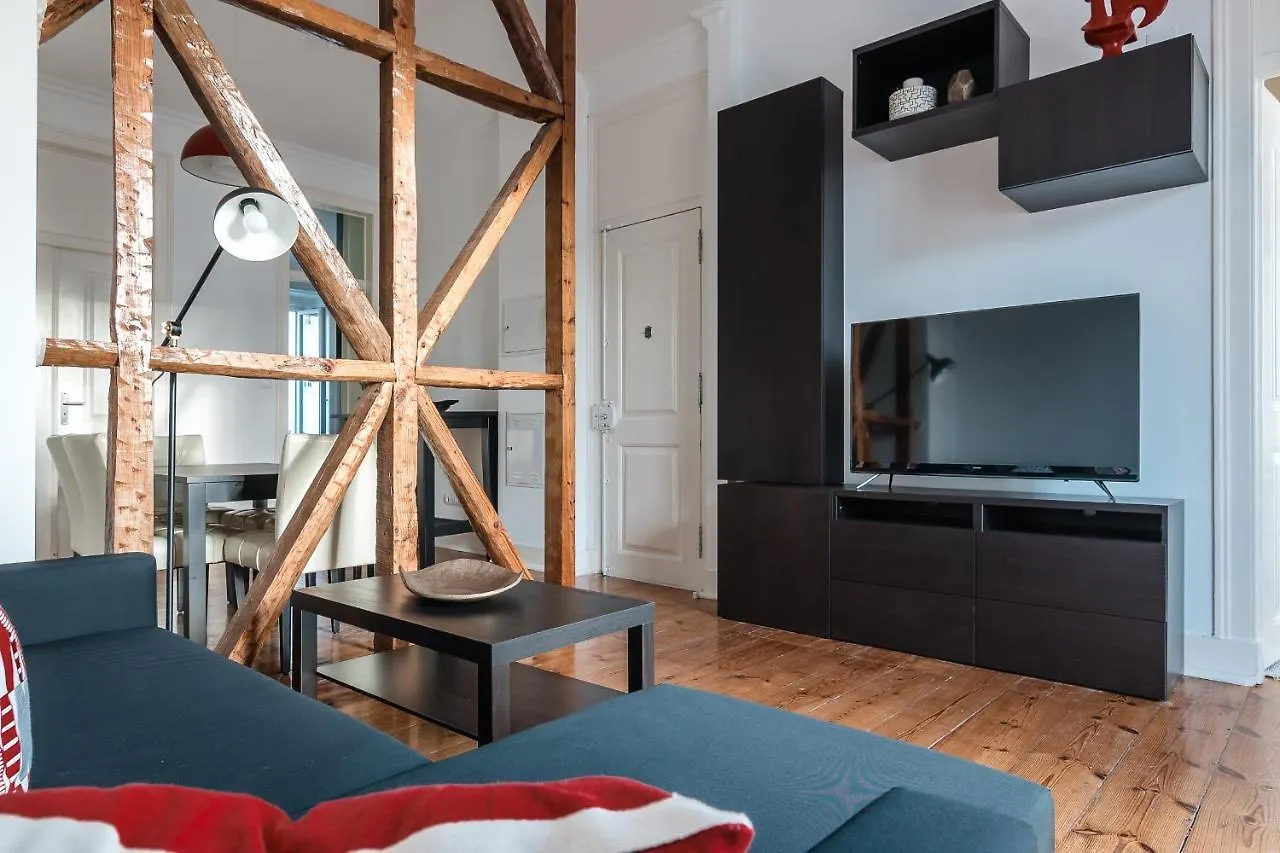 דירה ליסבון Elegant 3 Bedroom Flat With View In Principe Real פורטוגל