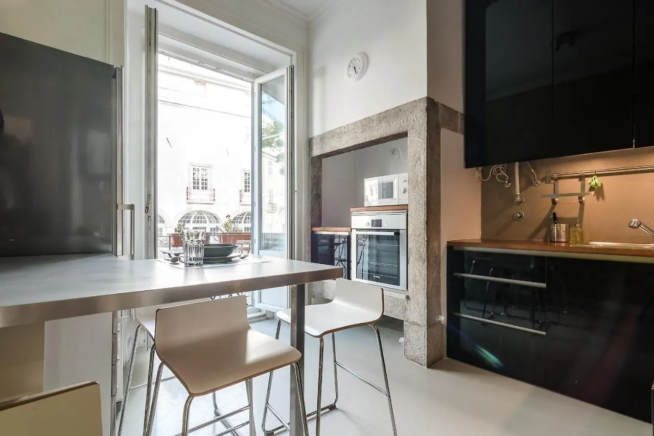 דירה ליסבון Elegant 3 Bedroom Flat With View In Principe Real